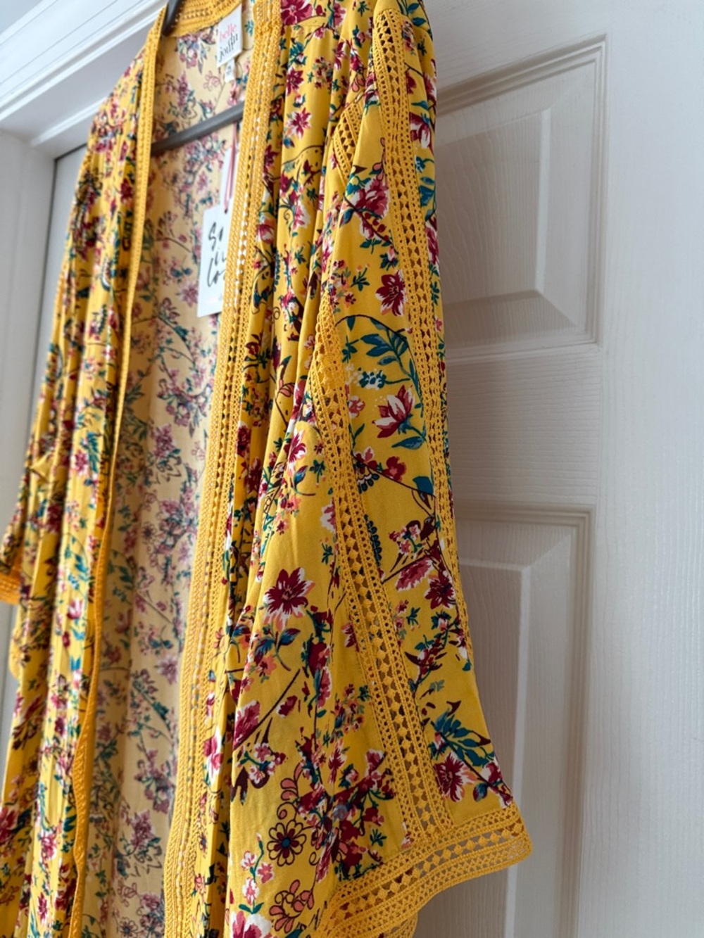 Belle Du Jour Yellow Floral Kimono - Picture 5 of 6